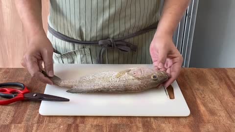 Restaurant Style Plating! How to Butterfly a Fish Easily for Steamed Fish or Deep-Fried Fish Recipe