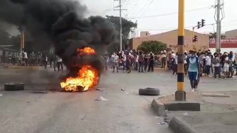 queman llantas en Chambacú