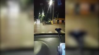 Taxi resultó volcado en pleno centro de Bucaramanga