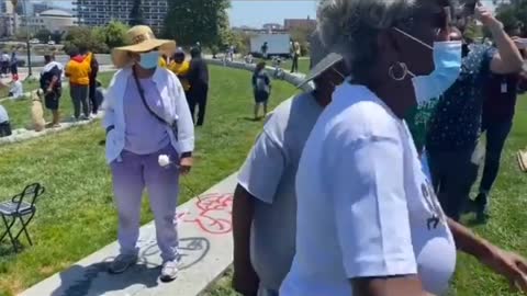 Black adults show antifa they are a bunch of children