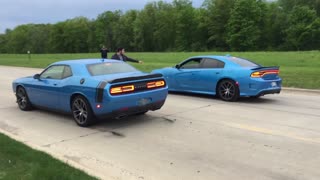 Scatpack Chargers vs Scatpack Challengers! Which is faster?