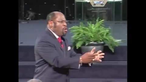 The Danger of Uncontrolled Change - Dr. Myles Munroe