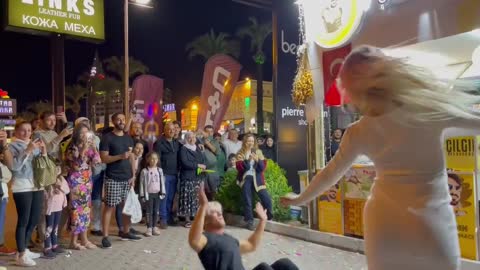 اجمل The most beautiful Turkish girl dancing in the street