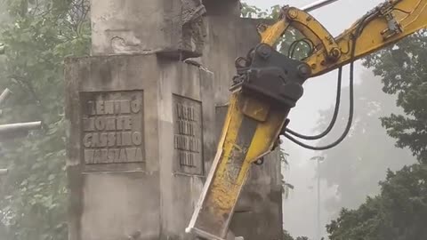 📍Brzeg, Poland Demolition of the monument to the soldiers of the Red Army