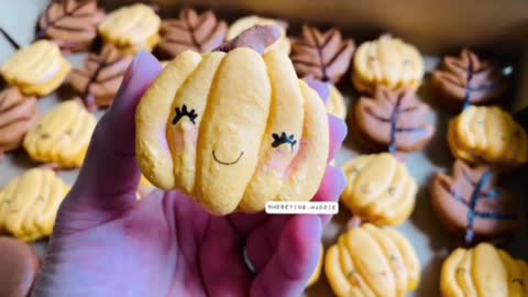 Pumpkin Macarons with Fall Vibes - Moseying Maddie