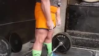 605 lb deadlift