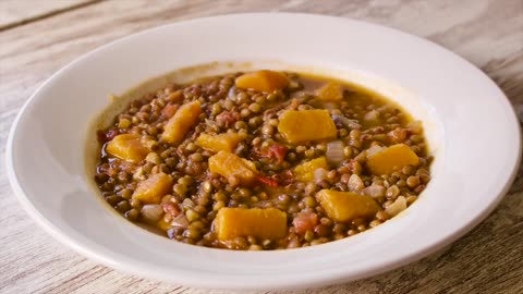 A must in fall! Healthy pumpkin and lentil soup
