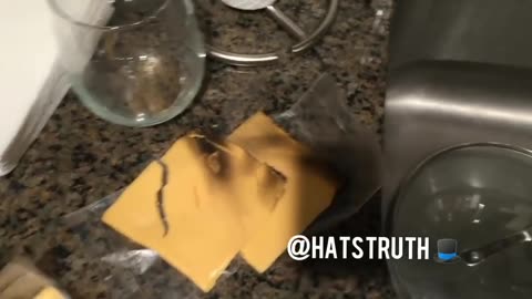 Plastic cheese test