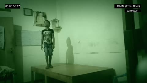 Real ghost caught on camera/the ghost frightened the child