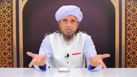 Talking while eating | Mufti Tariq Masood | Adiholic