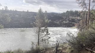 The Indelible Deschutes River Trail – Central Oregon – 4K