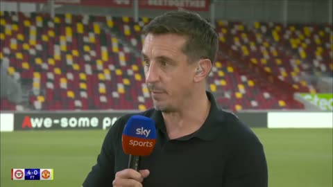 Look at me when I'm talking to you- 😳 - Neville & Redknapp get HEATED!