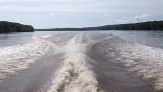 Full Throttle On The Mississippi River