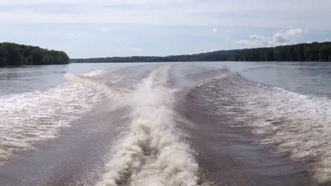 Full Throttle On The Mississippi River