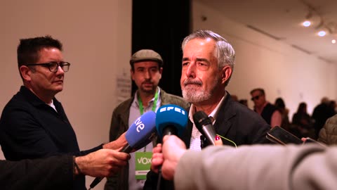 Declaraciones del candidato de VOX tras votar el 18F Galicia