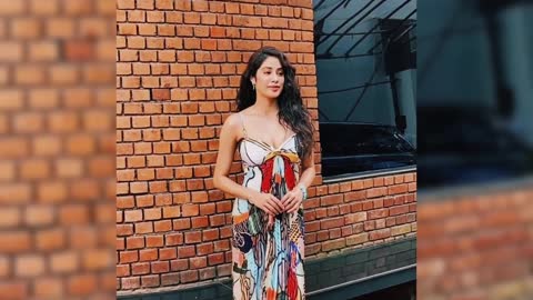 Janhvi Kapoor Looking So Refrshing Today #janhvikapoor