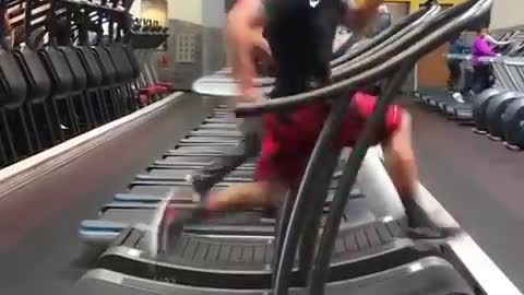 The fastest men on treadmill 40km/h