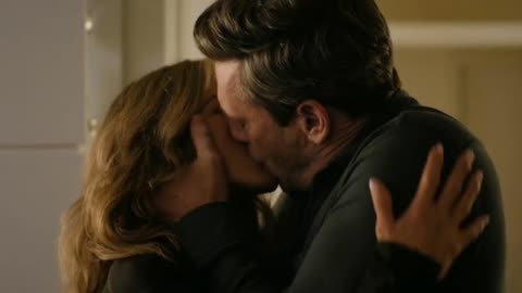 Jennifer Aniston make out scene with Jon hamm