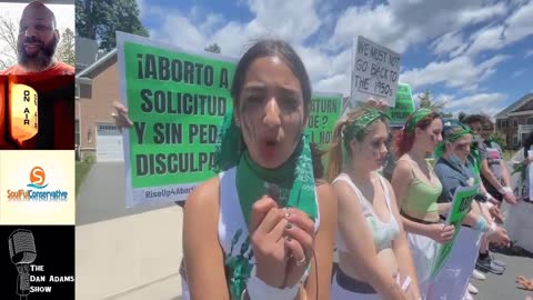 15 Year Old Abortion Activists Protest Outside The Home Of Justice Amy Coney Barrett