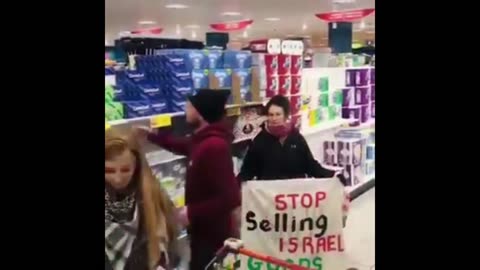 Irish Shoppers Remove Israeli Products From Supermarket Shelves