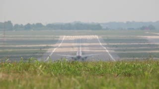 Southwest Airlines Boeing 737-800 Flt 1833 Landing at St Louis Lambert Intl - STL