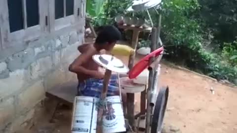 Funy Drummer DIY Child will make laught