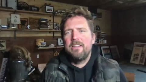 Owen Benjamin #1422 Bitcoin Vs Wheatcoin, Squirt Coin Comes To Life & A Fanny Pack Throw Back