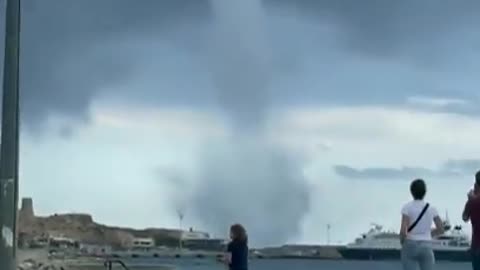 Tornado-like waterspout off the coast of L'Île-Rousse, France