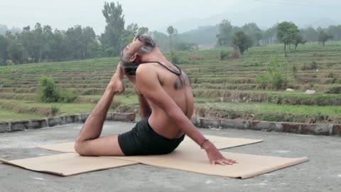 Advanced Traditional Hatha Yoga with Babu Raj. Flexibility & Strength from the Himalayas, India