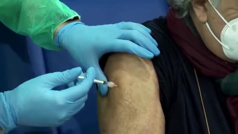 Italy makes COVID vaccinations mandatory for everyone over 50 [mirrored]