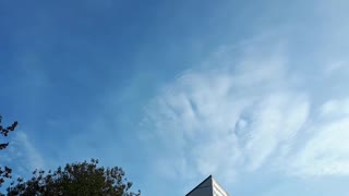 Himmel in Berlin am 28.10.2022 um 16:06 Uhr