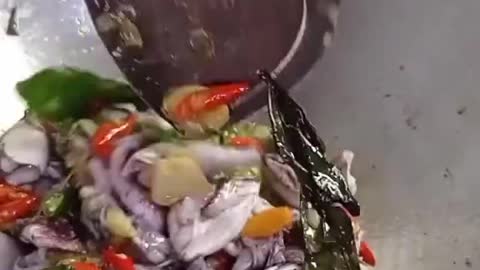 Delicious Recipes | Cook Green Chilli Squid