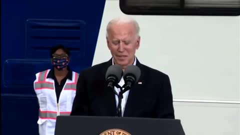 Biden Briefly Malfunctions Again