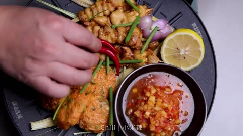 SHRIMPS CAKE AND CURRY CHICKEN