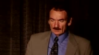 Travis Walton tells of his alien abduction experience