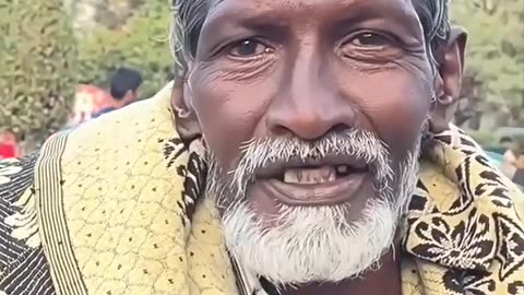 Hearing this beggar's English will blow your mind Beggar warning Home Minister