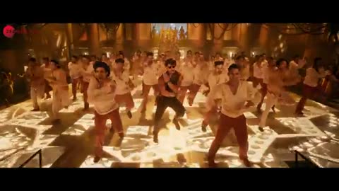 Hum Aaye Hain | Ganapath | Tiger Shroff, Kriti Sanon | Siddharth B, Prakriti K | White Noise Studios