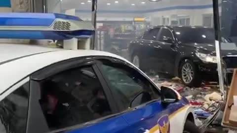 Police Pursuit... Car Drives Into Convenience Store & Wrecks Everything