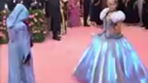 Cinderella Light up dress Transformation