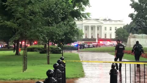 4 people in critical condition after lightning strike near White House