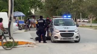 Video: Indignación en México por policías que mataron a una mujer en Tulum