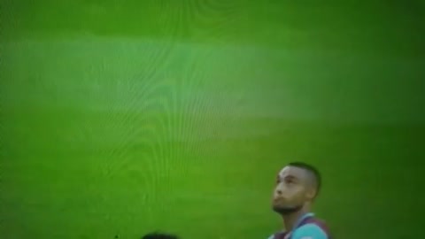 VIDEO: Kun Aguero swing of the elbow on Winston Reid