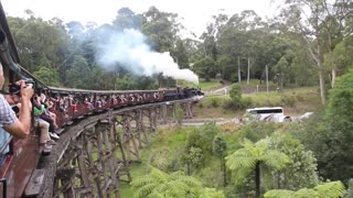 GlobalTravel#Puffing Billy@Monbulk Creek trestle bridge