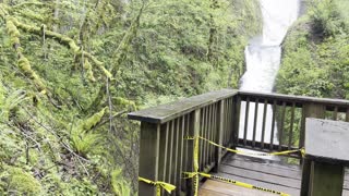 Arriving at the Lookout Area of Bridal Veil Falls – Columbia River Gorge National Scenic Area – 4K