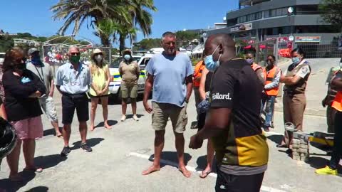 Lockdown beach closures protest in Plettenberg Bay