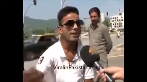 Funny Pakistani English speaking guy😂😂-- funny