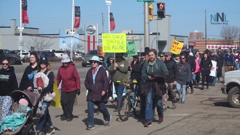 Freedom Walkers in Thunder Bay Decry COVID-19 Restrictions