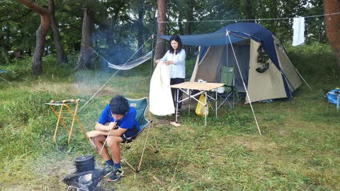 campamento en el lago inawasiroko. 猪苗代湖無料キャンプ場