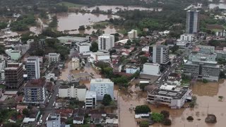 Ciclone deixa 22 mortos e rastro de destruição no Sul do Brasil
