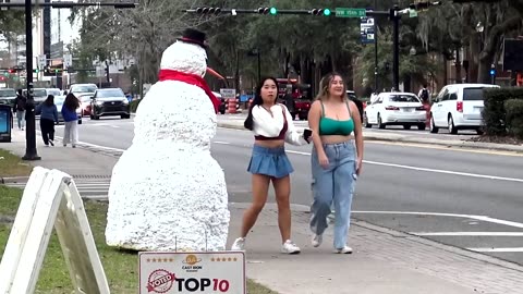 Scary Snowman Season